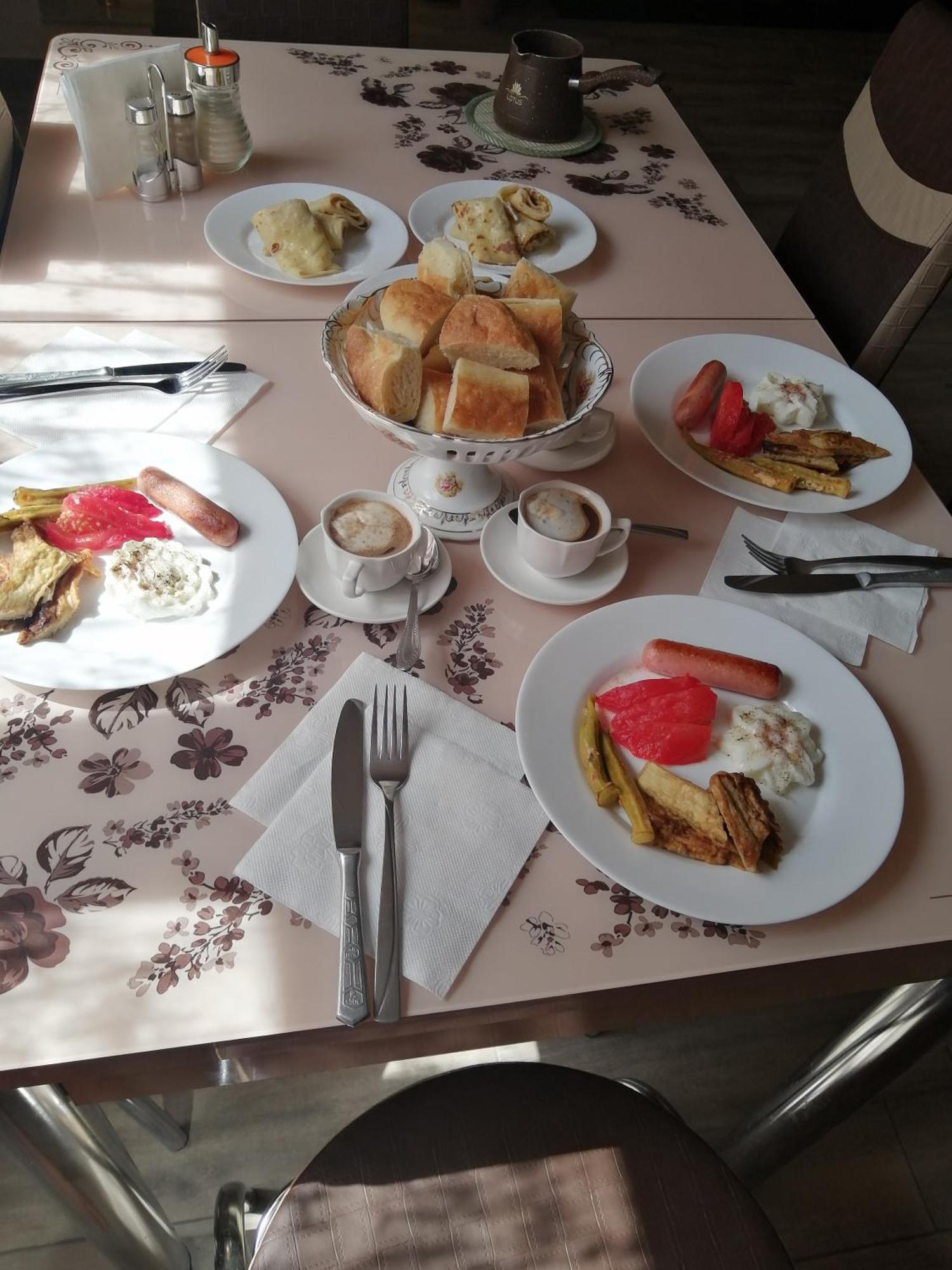 Bed and Breakfast Our House Vagharshapat Exterior foto